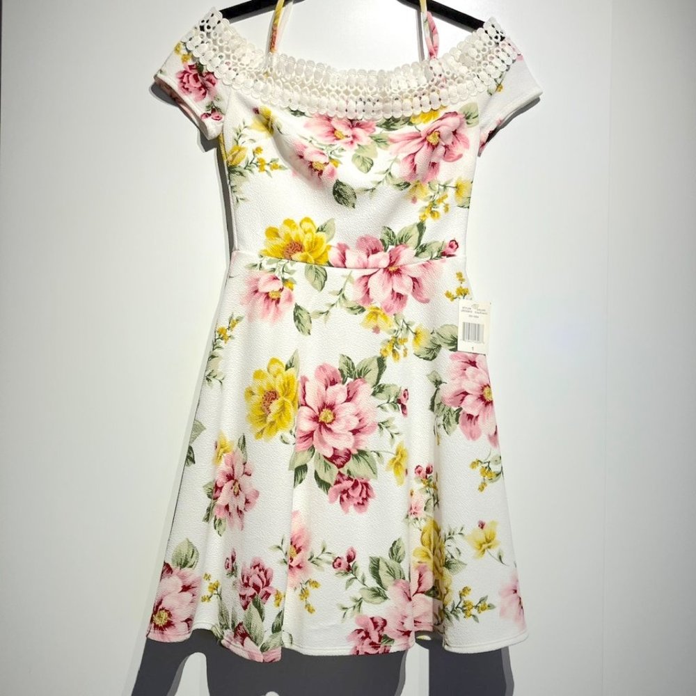 B. Smart Floral Cold Shoulder Dress
